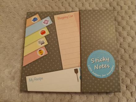 Lepiace papieriky sticky notes,