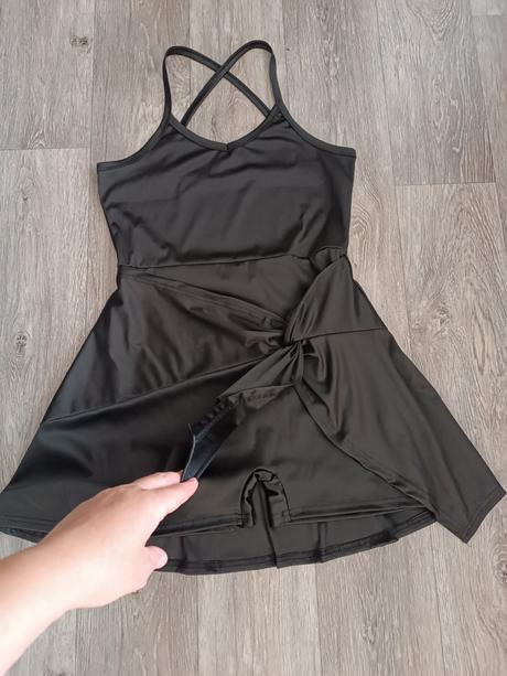 Športové šaty s kraťasami, l