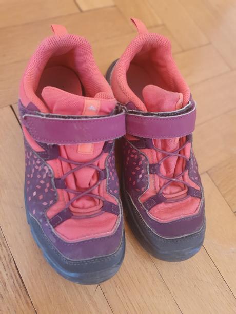 Turistické tenisky, quechua,34