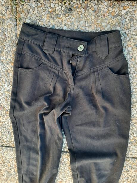 Dievčenské čierne nohavice velk. 128., 128