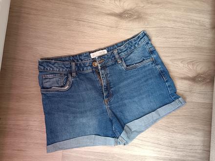 Šortky, zara,158