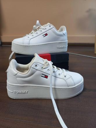 Tenisky na platforme, tommy hilfiger,37