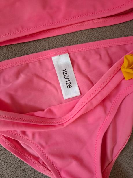 Dvojdielne plavky, 122