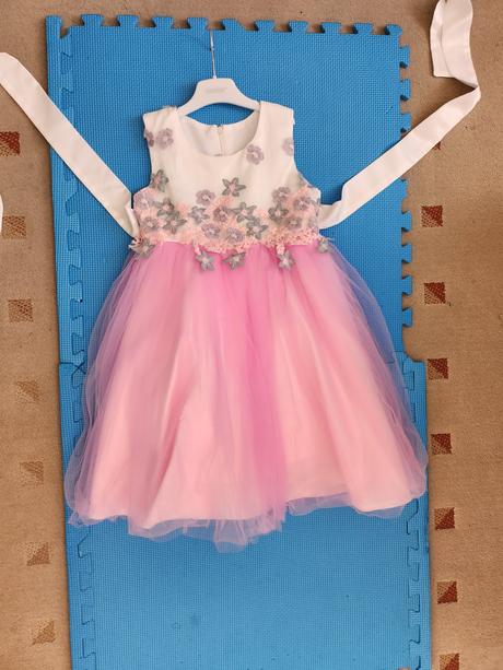 Spoločenské šaty, 140