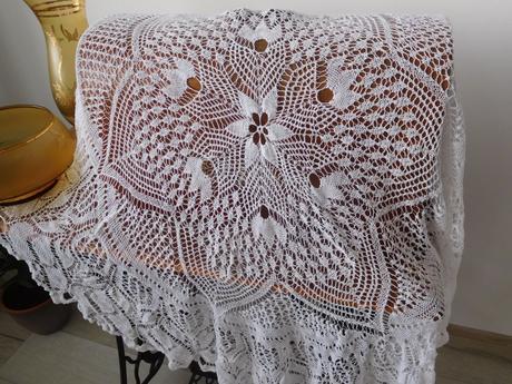 Dečku háčkovanú,okrúhlu-o rozmere-priemer 116 cm, 