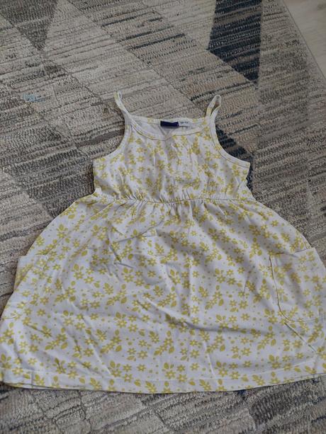 Šaty č.98-104, lupilu,98