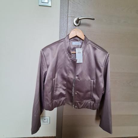 Bunda, reserved,l