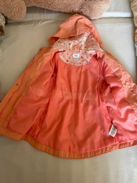 Ako nova jarna bunda 3-4 r, f&f,104