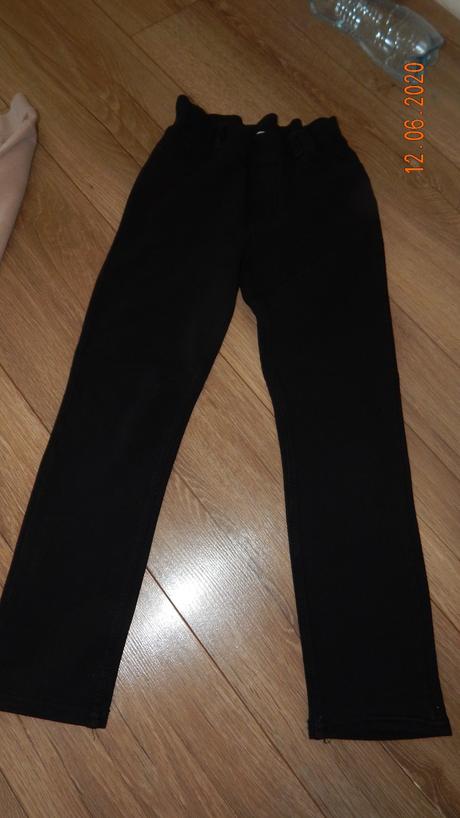 Svetlo hnedé a čierne leginy, h&m,122