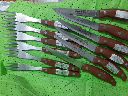 Príborová sada 6 x nožík a 6 x vidlička.,