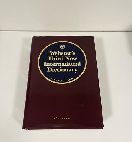 Webster's third new international dictionary,