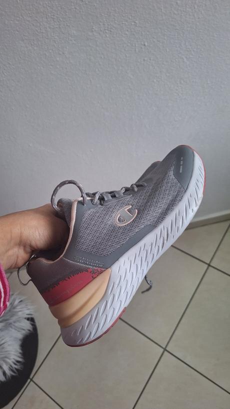 Tenisky top stav, champion,36