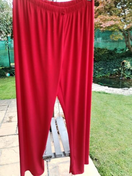 Dámske padave nohavice,