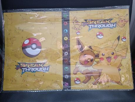 Pokémon album na karty pikachu,