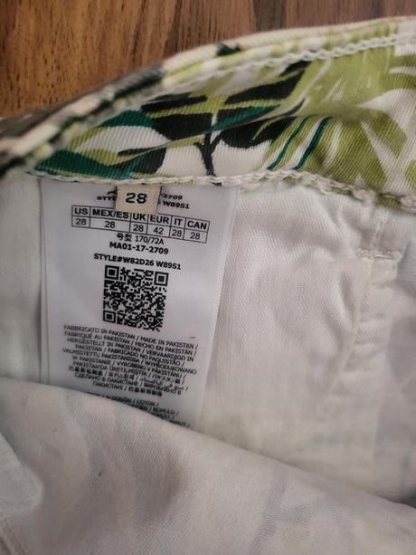 Guess krátke nohavice v.38, guess,38