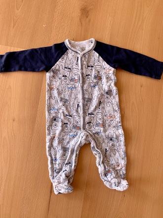 First impressions pyzamko 68, 68