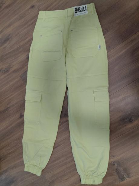 Krasne kapsace bershka, bershka,34