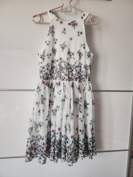 Kvietkove šaty, tu,116