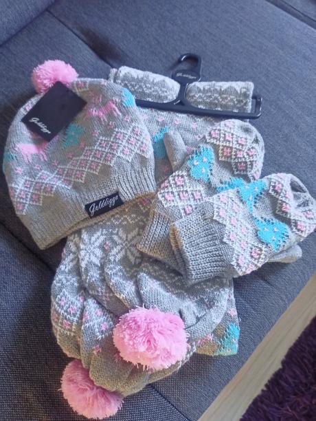 Čiapka, šál a rukavice, xs