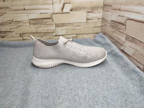 Skechers 41 - dámske dierkované našuchovačky, skechers,41