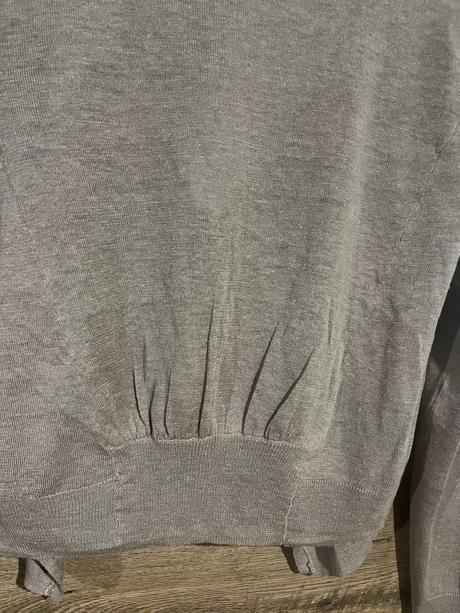 Svetrík značky jigsaw veľkosť s, s