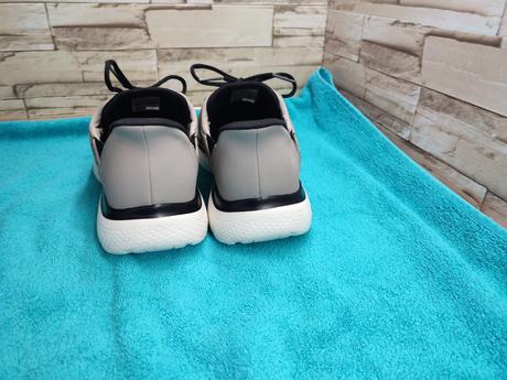 Skechers 42 - šedé našuchovacie tenisky, skechers,42