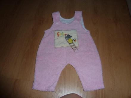 Dievčneské nohavice , 68