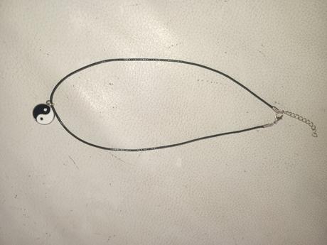 Yin yang nahrdelnik,