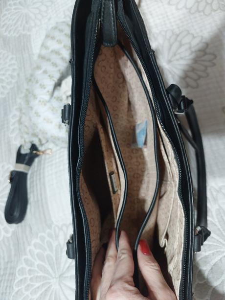 Kabelka guess, guess