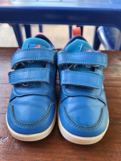 Tenisky +doporučené poštovné, adidas,25