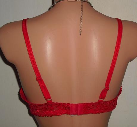 Sexy cipkovana cervena podprsenka, 75c