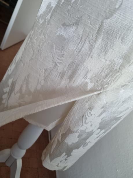 Maslový sukňový kostým 38/40, m