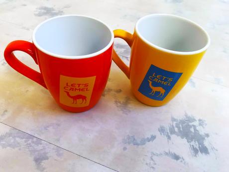 Pestré hrnčeky do kancelárie, 