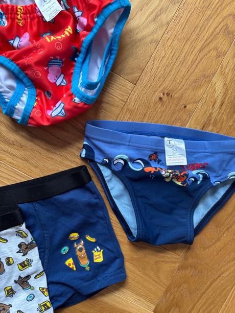 Plavky,klobuky 98/104, 86–98