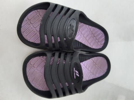 Predam slapky pre dievcatko, 28