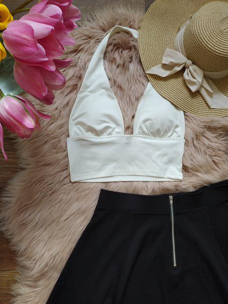 Čierna mini sukňa vzadu zips, h&m,m