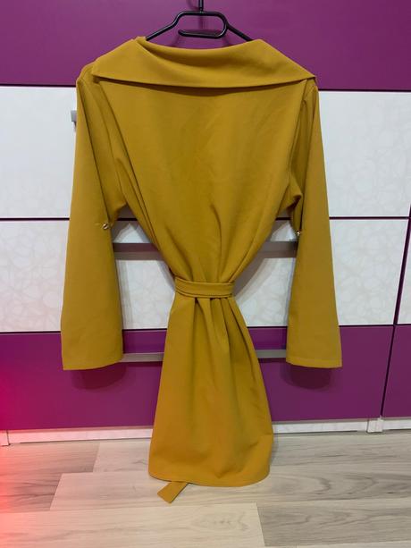 Žlté šaty, s