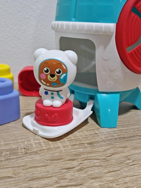 Clementoni senzorická raketa, 