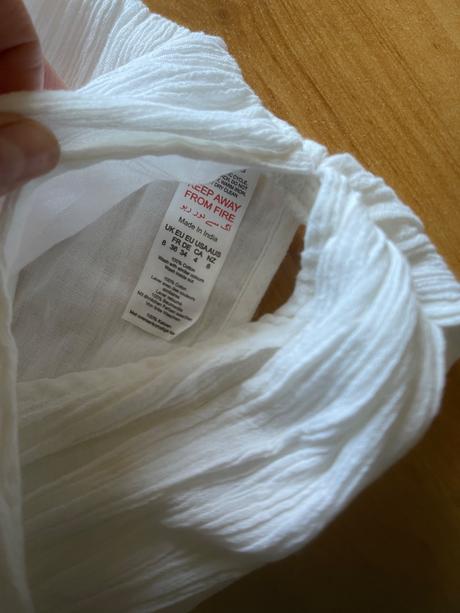 Prettylittlething crop top, s