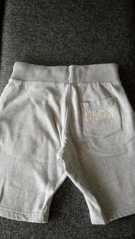 Chlapčenské kraťasy, 128