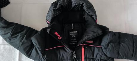 Vetrovka protest, 176