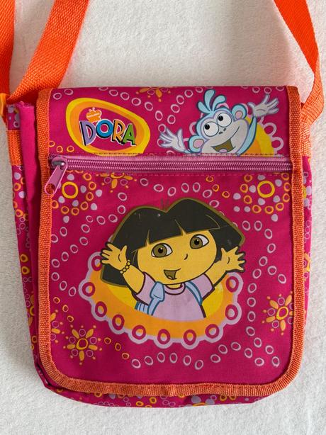 Krásna taška cez plece dora, 