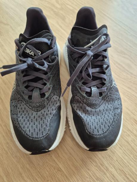 Detske bezecke tenisky hoka, velk. 38,5, 38