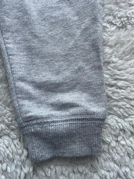 Suprava tricka a teplakov dino, carter's,80