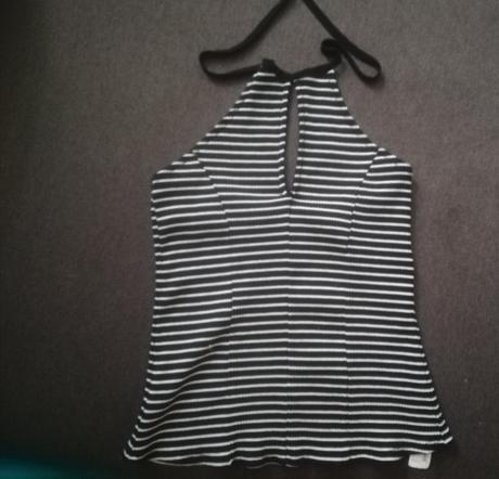 Tricko s viazanim okolo krku, gate,s