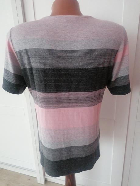 Elegantné tričko, 42