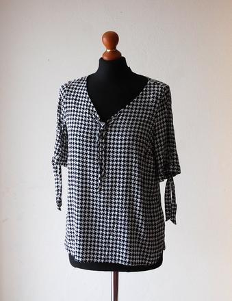 Štýlová blúzka multiblu so vzorom kohútej stopy, m