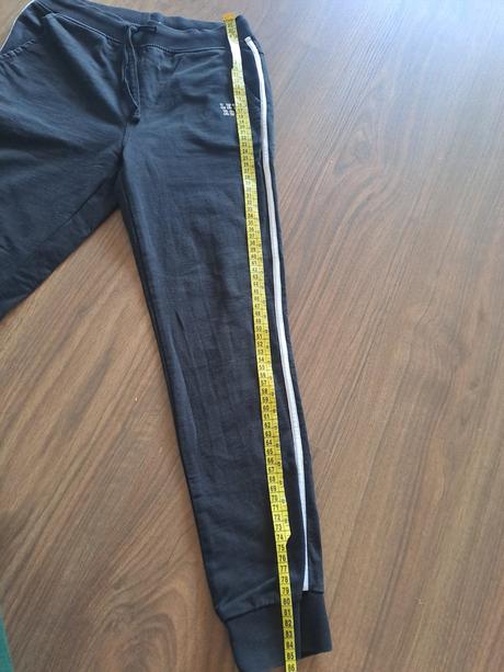 Dievcenske nezateplene teplaky v. 146, coccodrillo,146