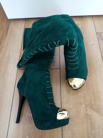 Nádherné čižmy, 37