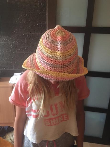 Slamenny klobucik, f&g,152